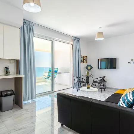 Oyster 1-br In شقة